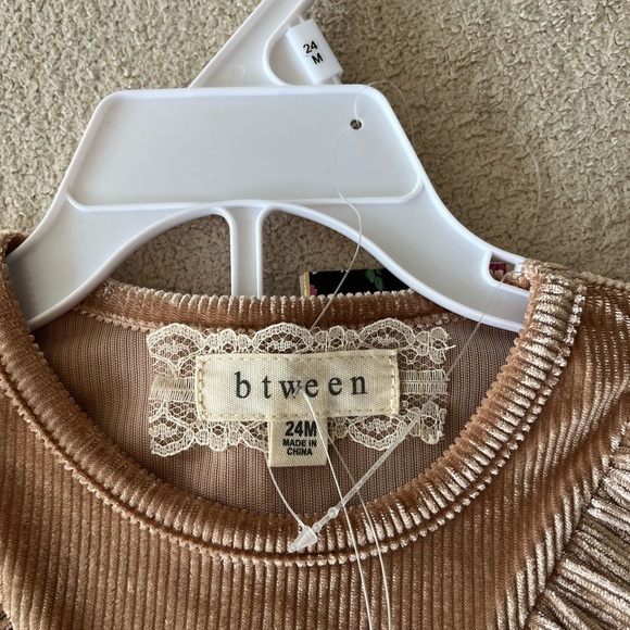 NWT btween Toddler Girls’ Ruffle Velour Set 24M - Picture 6 of 10